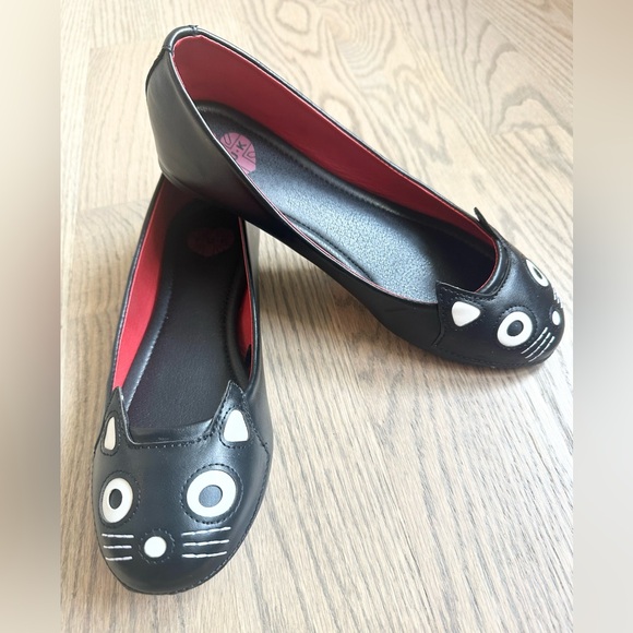 tuk Shoes Tuk Cat Character Leather Ballet Flats Perfect Condition